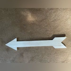 Wooden arrow home decor
